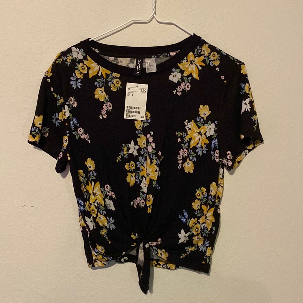 H&M Divided Womens Blouse Black&Floral Size SmallP New With Tags